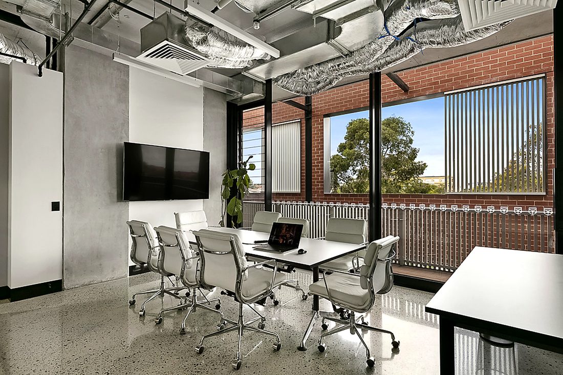 14-seat training room at W.hub Elsternwick